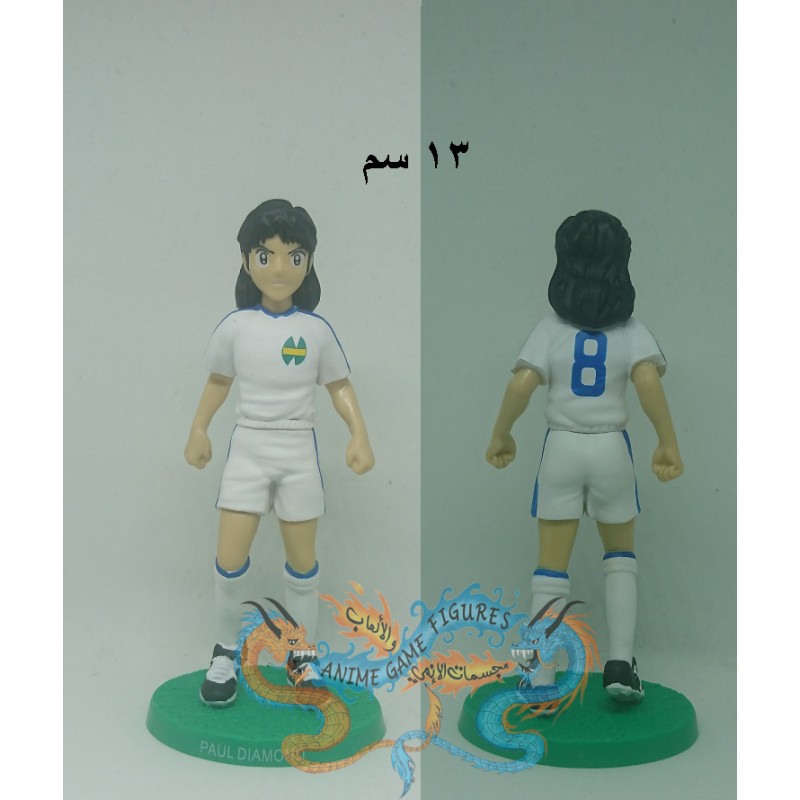 ناصر لاعب خط وسط نادي المجد